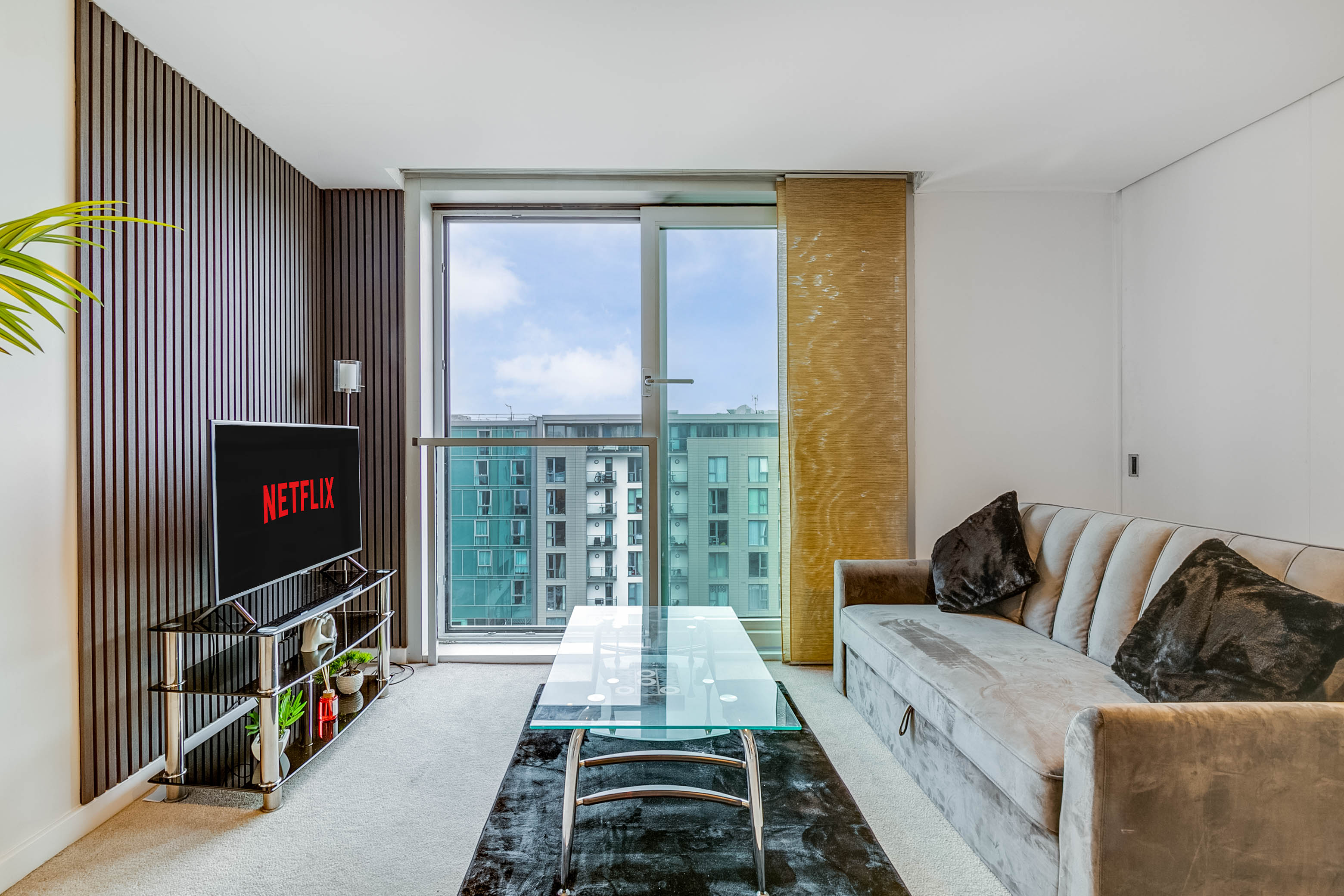 Ruby City Stay - Image 4